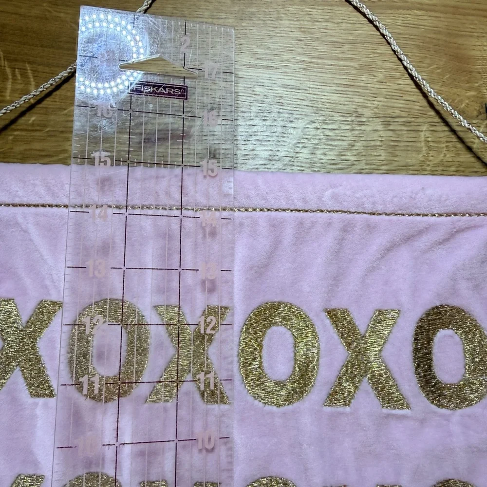 Target Pink and Gold Holiday Banner valentines